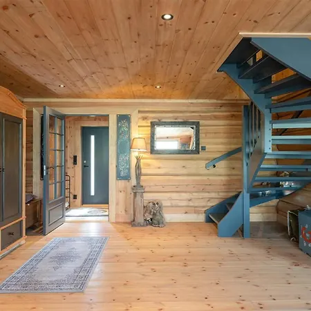 4 Bedroom Amazing In *