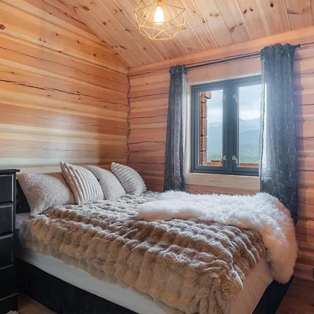 4 Bedroom Amazing In Дом отдыха *