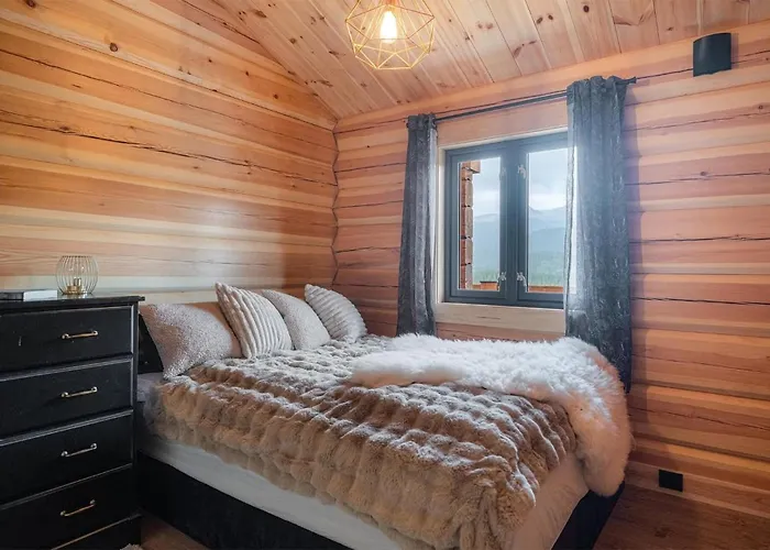 5 Bedroom Beautiful In Prázdninový dům *
