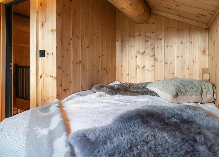 5 Bedroom Beautiful In Feriehus